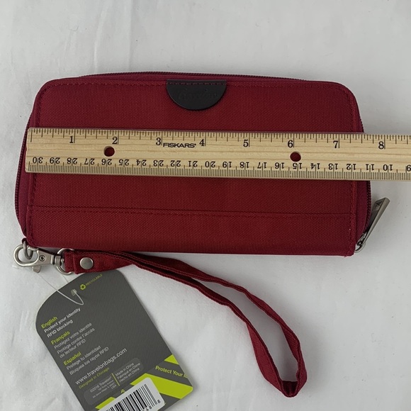 Travelon dark red wristlet - Picture 6 of 8